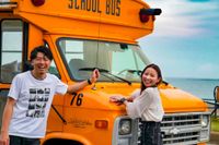 アメリカのスクールバスを購入！ハピキャラならではのハプニング＆出会いが満載の日本一周の旅路