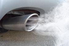 バンライフの車選び、排ガス規制はチェック済み？