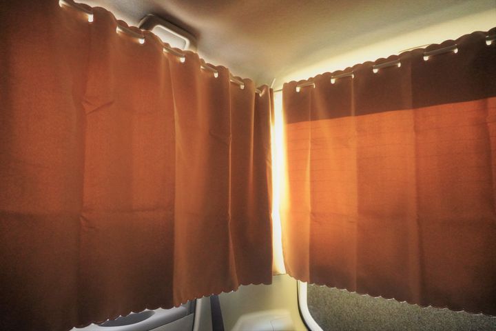 軽ワゴンで車中泊 目隠しのためのカーテンをdiy Carstayの情報発信メディアvanlife Japan Carstay